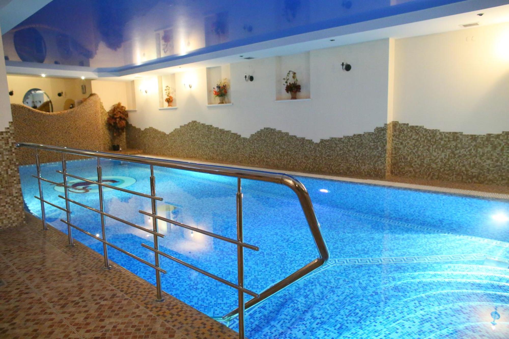 Kseniya Hotel Kamianets-Podilskyi Exterior foto